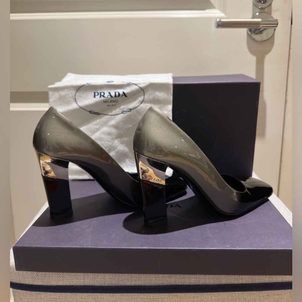 Prada Vernice SF Nero Grigio size 37